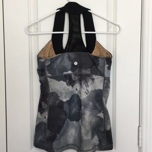 Lululemon Sport Top Size 6 Black/Gray